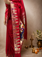 Temple Muniya Paithani with Punjab Barav Design Border, Full-Body Lining and Fancy Pallu